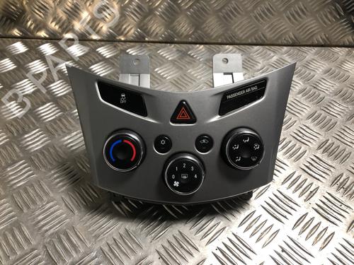 Used Climate control Climate control 39206616 39206616