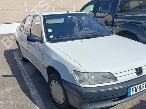 Right headlight PEUGEOT 306 (7B, N3, N5) 1.9 STD | BP23873110C29