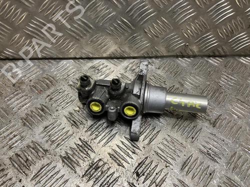 Used Brake master cylinder CITROËN C4 Picasso II 1.6 HDi / BlueHDi 115 (115 hp) 31187405