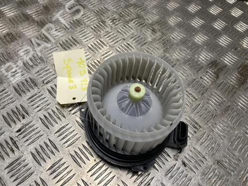 Used Heater blower motor MITSUBISHI MIRAGE / SPACE STAR VI Hatchback (A0_A) 1.2 (71 hp) 32349864