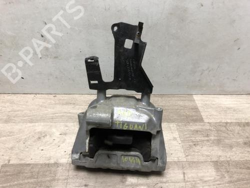 Used Engine mount VW TIGUAN (5N_) 2.0 TDI 4motion (140 hp) 28576048