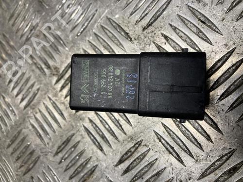 Used Electronic sensor PEUGEOT 5008 (0U_, 0E_) 1.6 HDi (114 hp) 32211572