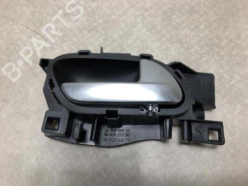Used Front right interior door handle CITROËN C4 Picasso II 1.6 HDi / BlueHDi 115 (115 hp) 20613260