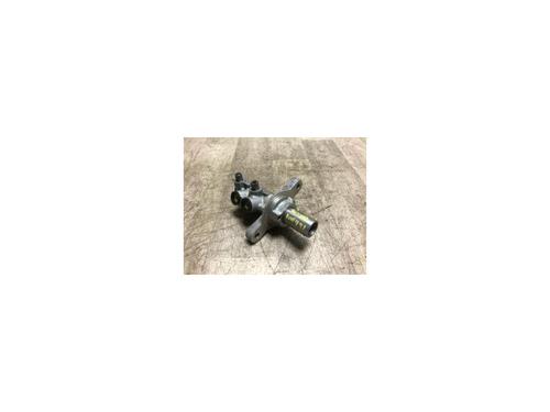 Used Brake master cylinder PEUGEOT 3008 II SUV (MC_, MR_, MJ_, M4_) 1.2 THP/ PureTech 130 (MRHNSM, MRHNSU, MRHNSJ, MRHNYW,... (131 hp) 20622922