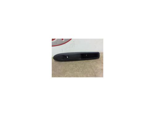 Used Right front window switch CITROËN DS3 (SA_) 1.4 VTi 98 (98 hp) 13225554