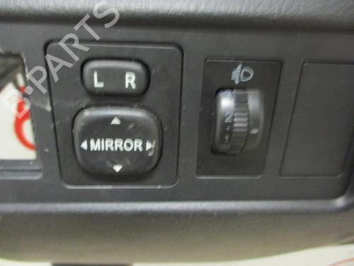 Dashboard TOYOTA COROLLA Verso (ZER_, ZZE12_, R1_) 2.2 D-4D (AUR10_, AUR10R) | BP12964303C46