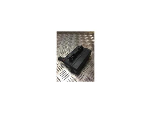 Used Fuse box TOYOTA AVENSIS (_T25_) 2.0 D-4D (ADT250_, ADT250R) (126 hp) 24492235