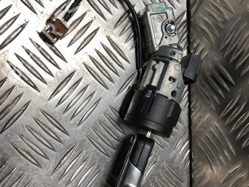 Zündschloss für DS DS 3 (SA_) 1.6 BlueHDi 100 (SABHY0, SABHYT) (99 hp) 32044732