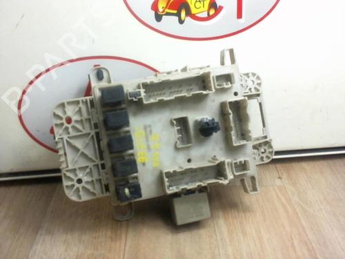 Used Fuse box TOYOTA RAV 4 II (_A2_) 2.0 D 4WD (CLA20_, CLA21_, CLA20R, CLA21R) (116 hp) 12964299