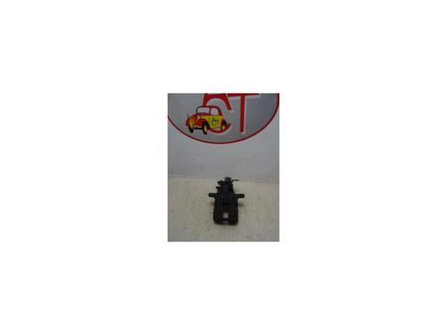 Used Right rear brake caliper NISSAN ALMERA TINO (V10) 2.2 dCi (112 hp) 13274394