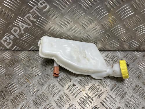 Used Brake fluid reservoir PEUGEOT 2008 I (CU_) 1.6 BlueHDi 100 (100 hp) 31198551