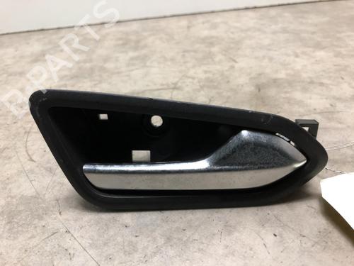 front-right-interior-door-handle-renault-clio-v-b7_-10-tce-90-b7mt-826721378r-2019-23036444 main image