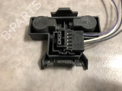 Used Licence plate light RENAULT MEGANE I (BA0/1_) 1.4 16V (BA0D, BA1H, BA0W, BA10) (95 hp) 26922855