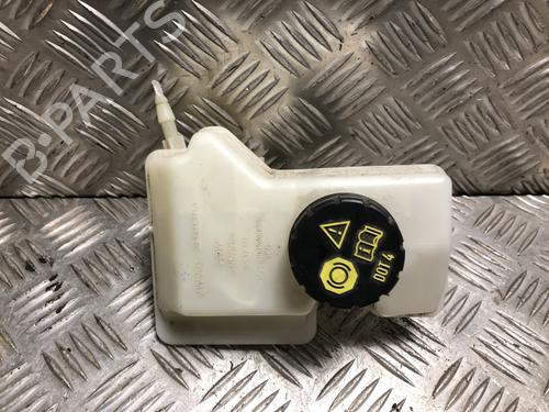 Used Brake fluid reservoir Brake fluid reservoir VW POLO VI (AW1, BZ1, AE1) 1.0 TSI (95 hp) 40497231 40497231