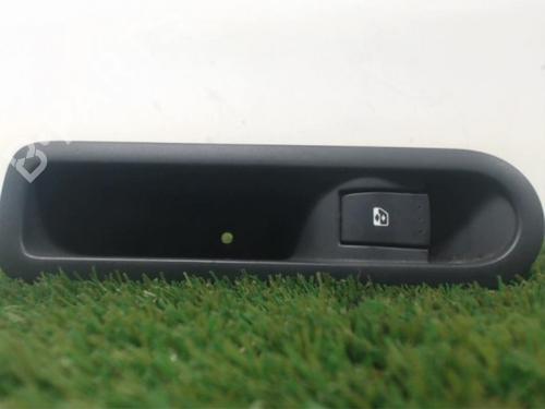 Used Left rear window switch RENAULT SCÉNIC II (JM0/1_) 1.9 dCi (JM14) (131 hp) 13266318