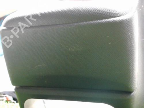 Used Middle console NISSAN MICRA III (K12) 1.5 dCi (65 hp) 30702965