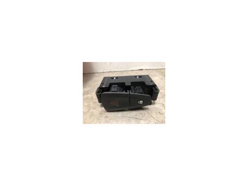 Used Warning switch DACIA SANDERO II TCe 90 (B8M1, B8MA, B8AC) (90 hp) 20634847