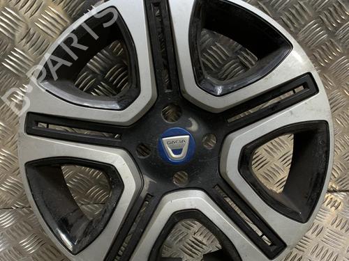 Used Hub cap DACIA SANDERO II TCe 90 (B8M1, B8MA, B8AC) (90 hp) 23951012