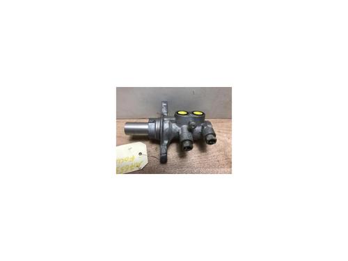 Used Brake master cylinder FORD FOCUS III 1.6 TDCi (115 hp) 20692509