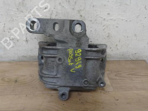 Used Engine mount Engine mount VW PASSAT B6 (3C2) 2.0 FSI (150 hp) 29525378 29525378