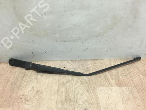 Used Front windshield wiper arm RENAULT MASTER II Van (FD) 2.5 dCi 100 (FD0U, FD0V, FD3U, FD3V, FD8U, FD8V) (99 hp) 23024620