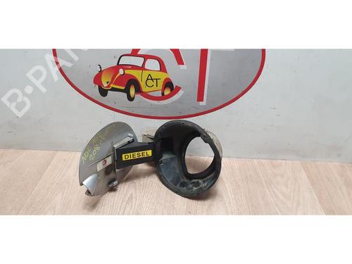 Fuel flap PEUGEOT 208 I (CA_, CC_) 1.6 HDi / BlueHDi 75 | BP13278878C131