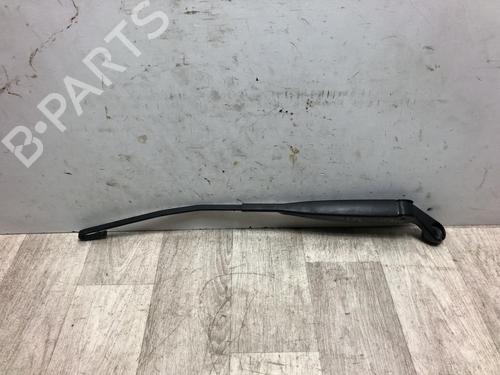 Used Front windshield wiper arm FORD KA (RU8) 1.2 (69 hp) 23871769