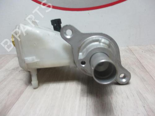 Used Brake master cylinder FIAT GRANDE PUNTO (199_) 1.3 D Multijet (75 hp) 25799693
