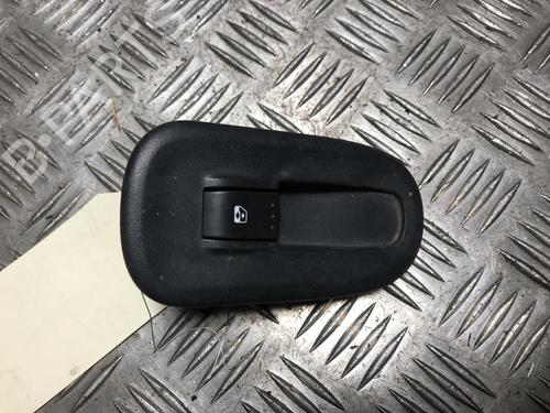 Used Right front window switch Right front window switch RENAULT MASTER III Van (FV) 2.3 dCi 100 FWD (FV0A, FV0B, FV0G, FV0K, FV0H) (101 hp) 34039023 34039023
