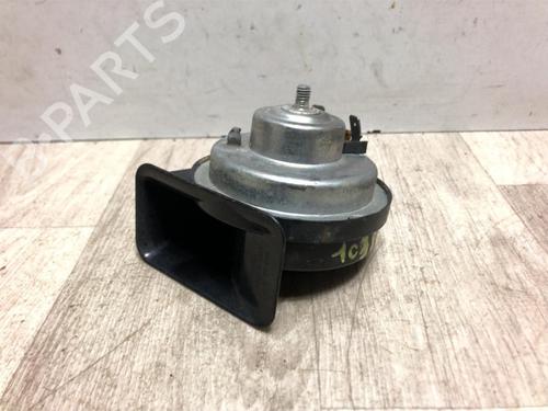 Used Horn NISSAN CABSTAR (F24M, F24W) 28.12 DCI, 32.12 DCI, 34.12 DCI, 35.12 DCI 2.5 (F24M) (122 hp) 24458361