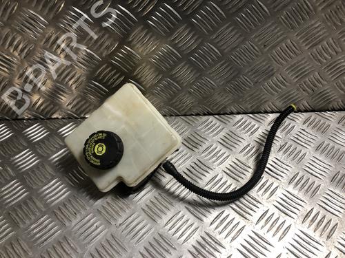 Used Brake fluid reservoir Brake fluid reservoir MINI MINI (R56) Cooper S (174 hp) 35776833 35776833