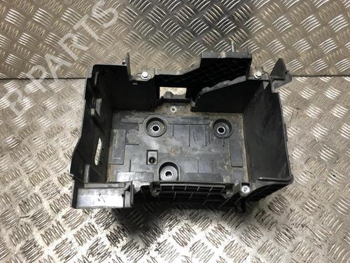 Suporte RENAULT MEGANE IV Hatchback (B9A/M/N_) 1.5 dCi 110 (B9A3) (110 hp) 31201064