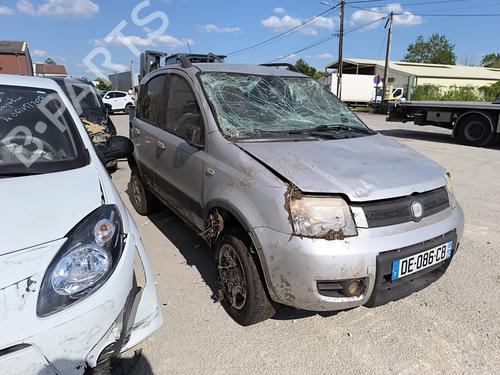Brugte FIAT PANDA (169_) 1.3 D Multijet (169.AXC1A) (70 hp) 4458347