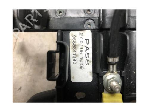 Fuse box PEUGEOT 407 Coupe (6C_) 2.7 HDi | BP24335842E1 