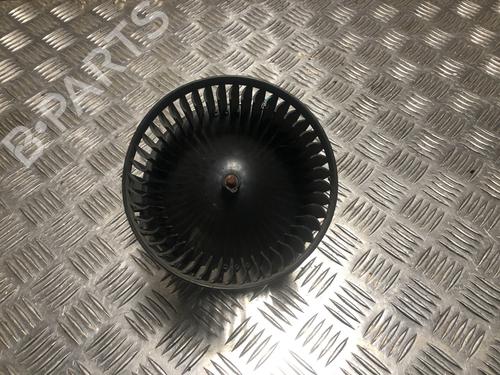 Used Heater blower motor FORD FIESTA VI (CB1, CCN) 1.4 TDCi (70 hp) 31196631