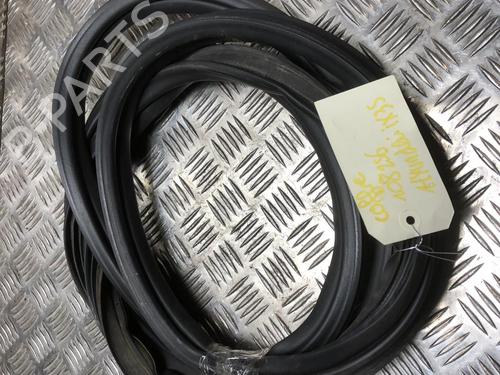 Used Rubber door seal HYUNDAI ix35 (LM, EL, ELH) 1.7 CRDi (116 hp) 31196966