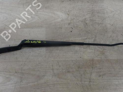 front-windshield-wiper-arm-vw-golf-iv-1j1-1997-1998-1999-2000-2001-2002-2003-2004-2005-2006-2007-2008-28287197 main image