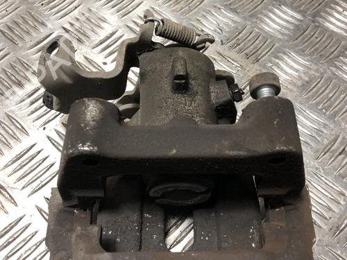 Right front brake caliper PEUGEOT 5008 (0U_, 0E_) 1.6 HDi | BP32157432M104