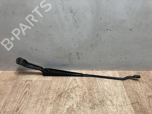 Used Front windshield wiper arm RENAULT CLIO II (BB_, CB_) 1.5 dCi (B/CB07) (65 hp) 13279589
