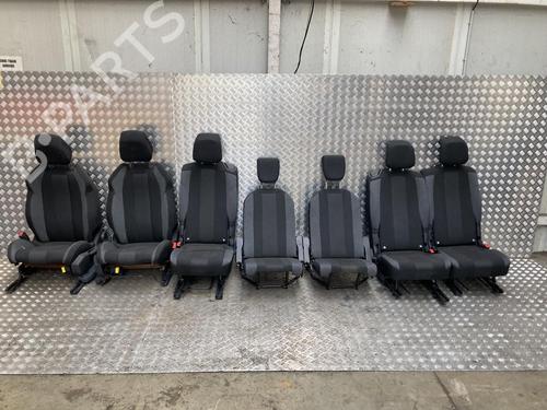 Used Seats set Seats set PEUGEOT 5008 II (MC_, MJ_, MR_, M4_) 1.5 BlueHDi 130 (MCYHZJ, MCYHZR, MCYHZX) (131 hp) 36037284 36037284