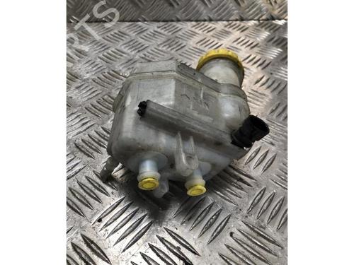 Brake fluid reservoir FIAT 500 (312_) 1.2 (312AXA1A) | BP27557645M118 