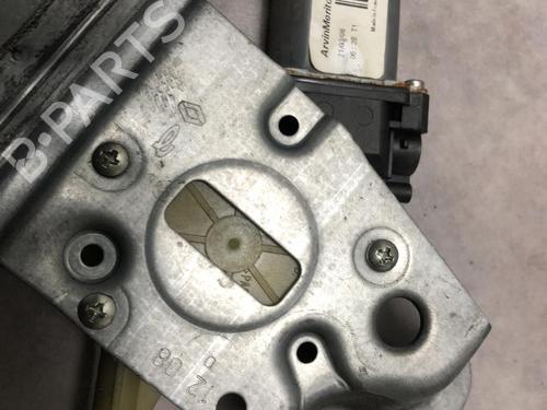 Used Front right window mechanism RENAULT KANGOO Express (FW0/1_) 1.5 dCi 85 (FW0K, FW0L, FW0B) (86 hp) 30785368