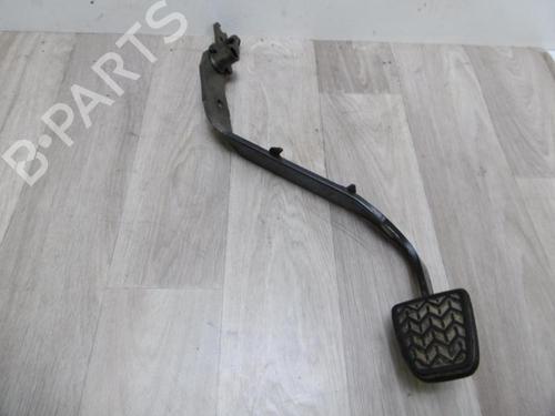 Koppelingspedaal TOYOTA COROLLA (_E12_) 2.0 D-4D (CDE120_, CDE120R) (90 hp) 12966887