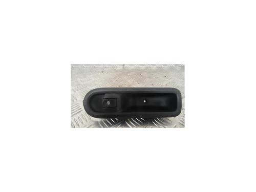 Used Right front window switch RENAULT CLIO III (BR0/1, CR0/1) 1.2 16V (BR02, BR0J, BR11, CR02, CR0J, CR11) (75 hp) 13225445