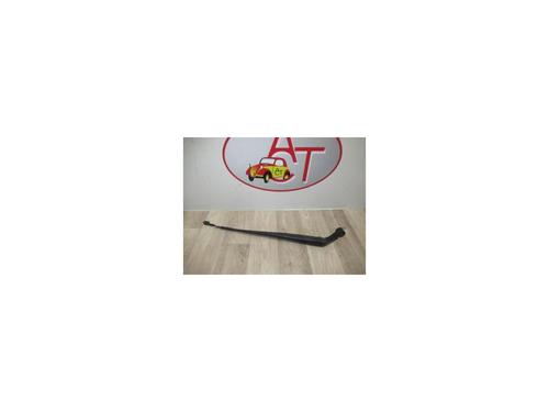 Used Front windshield wiper arm TOYOTA AURIS (_E15_) 2.0 D-4D (ADE150_, ADE150R) (126 hp) 15529534