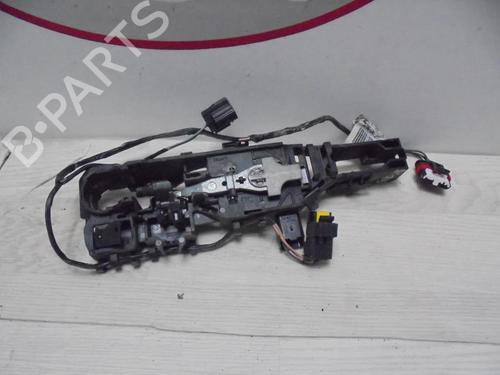 rear-right-exterior-door-handle-renault-megane-ii-estate-km01_-15-dci-km16-km1e-2003-2004-2005-2006-2007-2008-2009-2010-2011-2012-12964290 main image