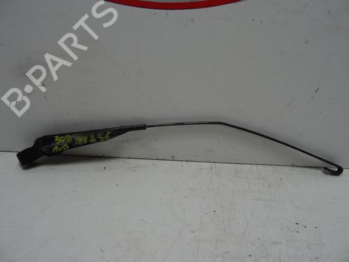 Used Front windshield wiper arm PEUGEOT 309 I (10C, 10A) 1.6 (94 hp) 20630645