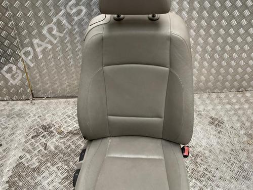 Used Right front seat Right front seat BMW 1 Convertible (E88) 123 d (204 hp) 40281191 40281191