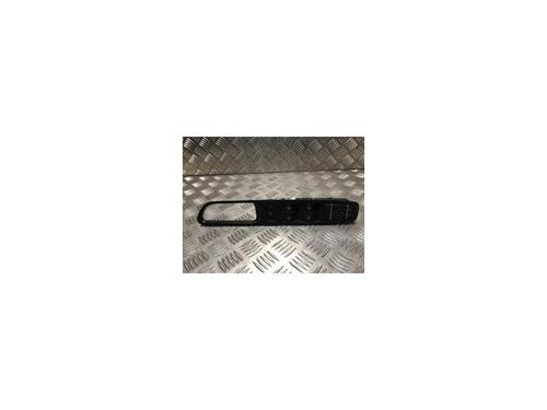 Pulsantiera anteriore sinistra RENAULT CAPTUR I (J5_, H5_) 1.5 dCi 90 (J5N4, J5M5, J5MW, J5M6, J5AL, J5AJ) (90 hp) 25306972