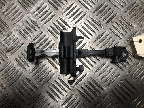 Used Hinge/Door check strap PEUGEOT 2008 II (UD_, US_, UY_, UJ_, UR_, UC_) 1.2 PureTech 130 (USHNS, URHNS) (130 hp) 32492741